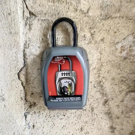 Charmant Triplex Centre-ville De * Chantilly