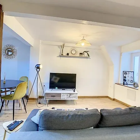 Apartment Charmant Triplex Centre-ville De Chantilly