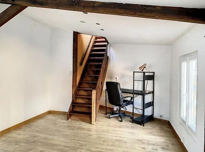 Charmant Triplex Centre-ville De Appartement