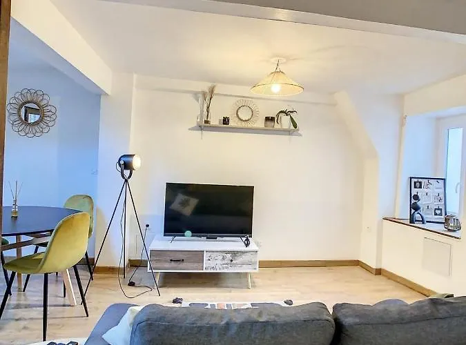 Appartement Charmant Triplex Centre-ville De Chantilly